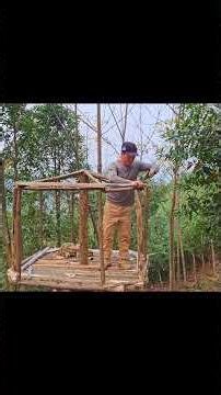 Cozy Winter Hut Built High Above Ground with a Rotating System (Solo Bushcraft) #buildcraft#survival