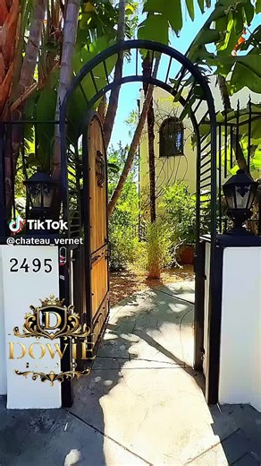 Dowie Studio is where bold vision meets refined living. We showcase luxury interiors, statement architecture, timeless design and elevated spaces built with intention. This is for those who value detail, discipline and direction in every square meter. Design isn’t decoration. It’s identity. Follow the journey of high-end aesthetics, curated spaces and modern elegance redefined. #DowieStudio #LuxuryDesign #InteriorInspo #ModernLiving #ArchitectureLovers @chateau_vernet