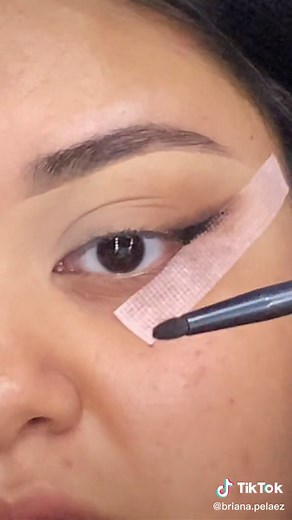 Siren Eyes Makeup Tutorial for Hooded Eyelids