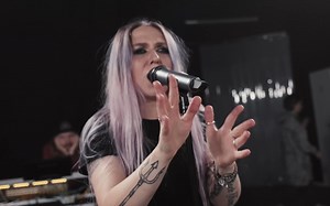 4K！乌克兰交响金属/受中东民间影响的前卫金属IGNEA — Alga (Live) | Ingle Session, Episode 1