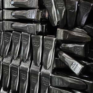 [Hot Item] Earthmoving Forged Bucket Tooth for PC60RC Teeth Excavator Rock Bucket Tooth Factory Price