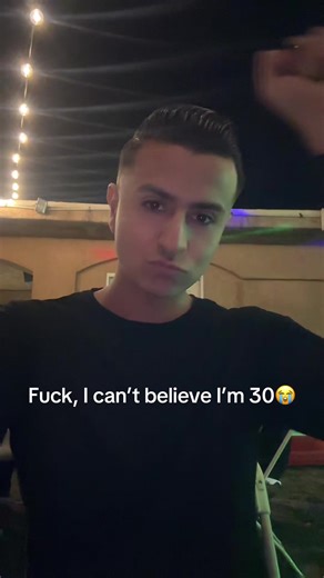 make it stop… why am I just standing at the party like somebody’s tired aunt listening to the music 💀😂 #PartyMood #TikTokHumor #LateNightVibes #Mood #RelatableAF