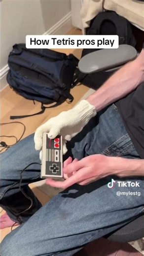 How Tetris pros play