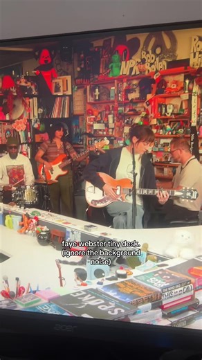 Faye Webster's Tiny Desk Performance: A Captivating Experience