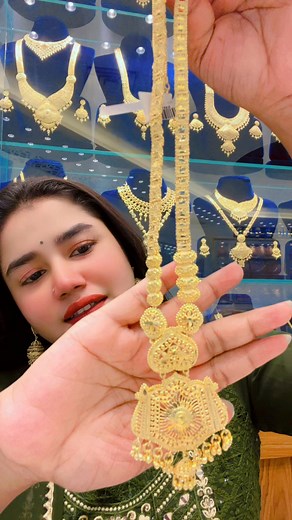 1.6K views | ❤️ Beautiful sits❤️ Our Brand New Branch 2: Bashundhara City Shopping ComplexLevel 7, Block B, Shop No. 3 & 4 Helpline Number +880 19 1978 8985 Whatapp Number 01733547032@All right reserved by Mirpur Jewelry City#viral #foryou | Mirpur Jewelry City | Facebook