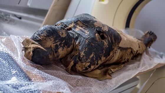 2,000-Year Discovery: The First Pregnant Mummy Found in Egypt