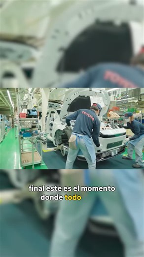 Jhonatan Leví Arias Rojas on Instagram: "🇯🇵 Así nace un Toyota en Japón La precisión no es un objetivo… es una cultura. 🔧 Desde el primer tornillo hasta la última inspección, cada vehículo se fabrica bajo el legendario Toyota Production System: • Kaizen: mejora continua en cada paso • Jidoka: calidad que se detiene cuando algo no está perfecto • Trabajo en equipo: ingenieros y artesanos moviéndose como una sola máquina • Eficiencia absoluta: cero desperdicios, cero improvisación 🚗 El resulta