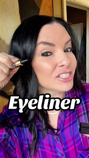 Stunning Black Eyeliner Looks to Make Your Eyes Pop