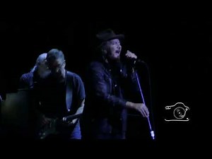 Pearl Jam at Rogers Arena: Wreckage