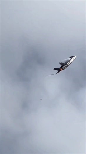 5.5K views · 66 reactions | Insane Reason Why The F-35 Cannot Fly During Thunderstorms  #F35 #FighterAircraft #FighterJet | Fighter Aircraft | Facebook