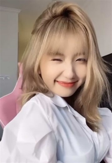 Sẽ có những lúc, trái tim ta buồn🥹 #lethikhanhhuyen #lethikhanhhuyen2004 #huyen204