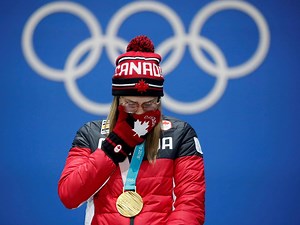 Skier Cassie Sharpe pays tribute to Sarah Burke after winning halfpipe gold