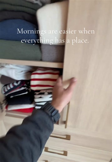 Mornings are easier when everything has a place and this closet was designed with exactly that in mind. From dedicated storage for shoes, bags, and accessories to thoughtfully placed drawers, rods, and illuminated sections, every detail works together to simplify your daily routine. Because when your space is organized with intention, your day starts calmer, smoother, and better. #customcloset #closetorganization #smartstorage #homeorganization #fyp