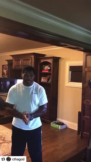 Herschel Walkers dance | Russ Parr