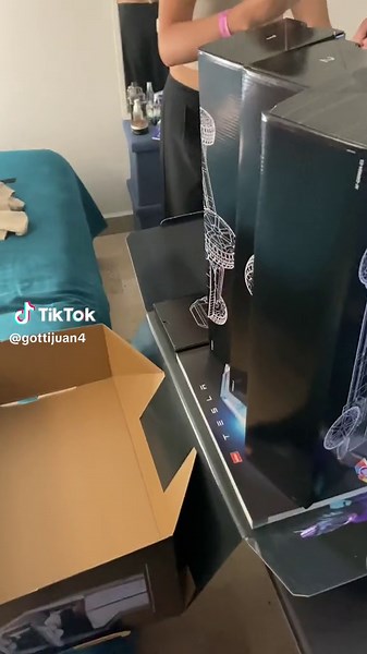 Dos horas y se me hizo una eternidad, pero valio la pena #lego #tesla #cybertruck #gottijuan