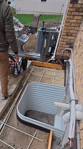 77K views · 943 reactions | Glad to have @themudmixer for small jobs like this! Easy pour in the back yard where getting ready mix would be a challenge and costly for such a small load. Almost makes pouring concrete fun! | RR Buildings | Facebook