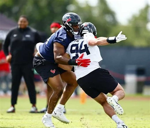 Texans rule out Aireontae Ersery after thumb surgery for broken bone, dislocation, Blake Fisher to start at LT