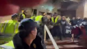 25K views · 1.4K reactions | Unbelievable. Capitol police throwing Jewish protestors shouting not in our name and calling for a ceasefire down the steps of the Democratic National Headquarters. Good luck in 2024 y’all | Omar Suleiman | Facebook