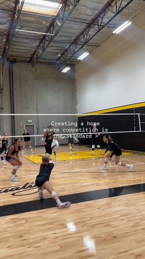 VOLLEYBALL COACHING + DEVELOPMENT on Instagram: "Everyone competes Everyone cheers Everyone grinds Everyone grows 🤍 Obsessed with this culture we’ve created! #volleyball #volley #volleyballplayer #volleyballgirls #voleibol #pallavolo #volleyballteam #sport #volleyballislife #sports #volleyballlife #beachvolleyball #volleyballgame #volleyballtime #athlete #fitness #training #workout #sports"