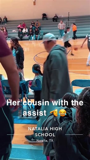 Her best assist of the day 😮‍💨😂💪🏽 #fyp #fypシ゚viral #candy #nerdsgummyclusters #basketball