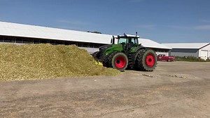 8.3K views · 64 reactions | FENDT 1050 POWER | Tractor and Equipment | Facebook