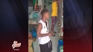 RISAS | Individuo intenta robar una tienda y le sale mal la jugada. Vea lo que le pasó. #LaPeriodistaDeHierro #TrabajandoParaLaPrensa #TeleOnce #LaComay #Vivelo | La Comay TV