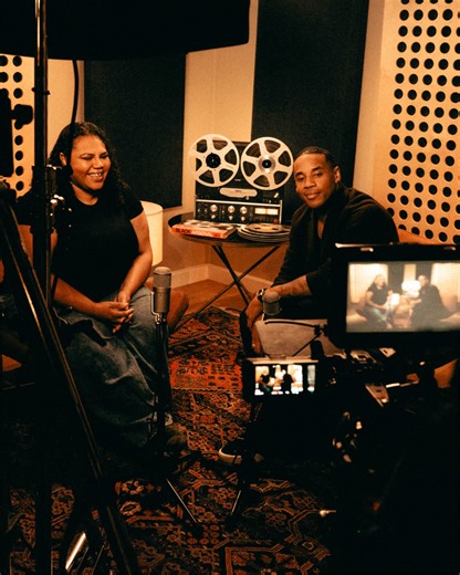 Black Arsenal Untold: a new series exploring how Black Gooners shape the culture of our club. In episode one, Reggie Yates meets Natalie Dinning to learn more about The Jerk Kitchen: a business, started by her father Neil, that brought Caribbean cuisine to Islington on a matchday. Click the link to view the full episode 👉 https://arsn.al/7TzWe34 | Arsenal
