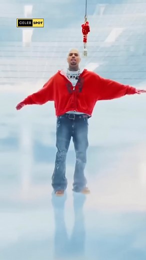 The Unexpected Side of Chris Brown's Fatherhood💪🫡 #ChrisBrown #Fatherhood #UnexpectedJourney #Parenting #FamilyValues #reels #reelsviral #reelsvideo #celebritygossip #celebritynews #hiphop #rap #viral | Celeb Spot