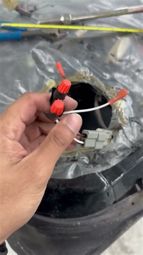 Don’t do this ! Wire nuts are for houses not cars. They can walk out , spark and cause a fire #fail
