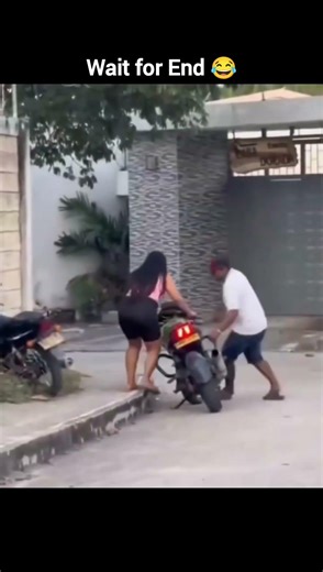 Maybe there is a war going on 🤯 #memes #ytshorts #shorts