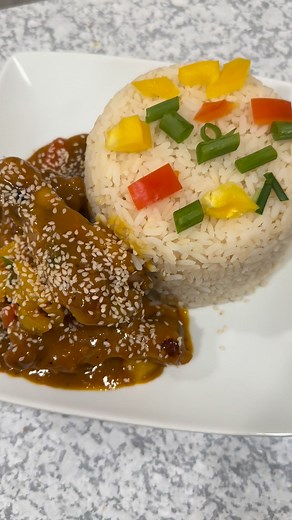 Making this orange sauce at home made me realize how much sugar the stores feed us with orange sauce, real orange sauce is so slappy… omg, it was a good experiment though #reels #fblifestyle | Charlotte Hour