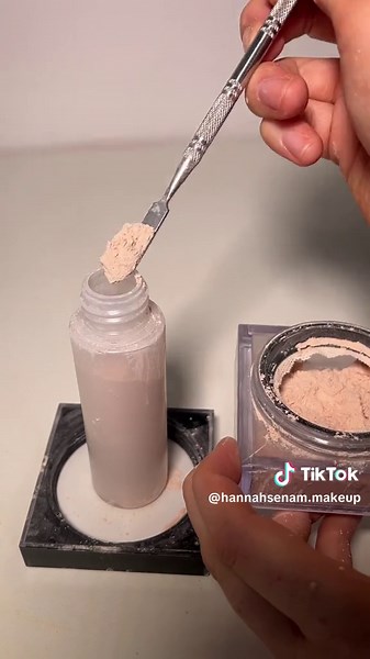Depotting Huda Beauty Powders: Makeup Kit Space-Saving Technique