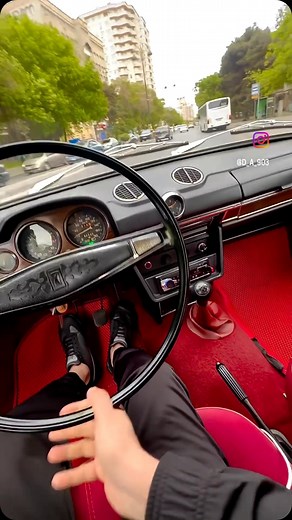 Vaz lada sotamiza on Instagram