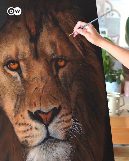 4.4K views · 122 reactions | 女British artist Sophie Green’s hyper-realistic animal portraits are not only spectacular to look at, they also support a good cause. What do you think of her artwork? #WorldWildlifeDay | DW Euromaxx | Facebook