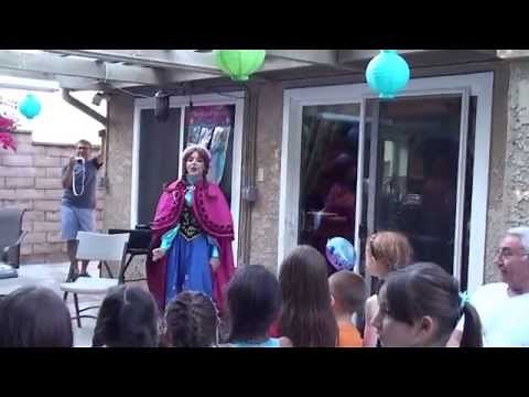 Frozen birthday party with Anna and Olaf