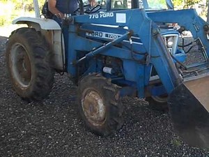 GovDeals: Ford 1700 4-Wheel Drive Tractor with Front Loader