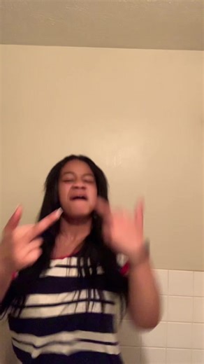 Ariona hill 262 GDK Bad bitch (@arionahill262)’s videos with Walk Around the Club (F**k Everybody) - Street Mix - Treal Lee & Prince Rick