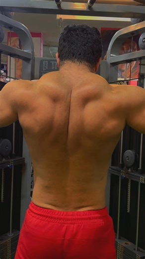 💪 Cable Reverse Fly – Rear Delts on Fire!🔥 Stand tall, arms slightly bent, and pull wide to hit the posterior delts rhomboids and trapswith constant tension. 🎯 Perfect for posture, balance, and building that 3D shoulder look. Control every rep — no momentum, just muscle! #CableReverseFly #RearDelts #ShoulderDay #UpperBackGains #gym | Bodyfitness GYM