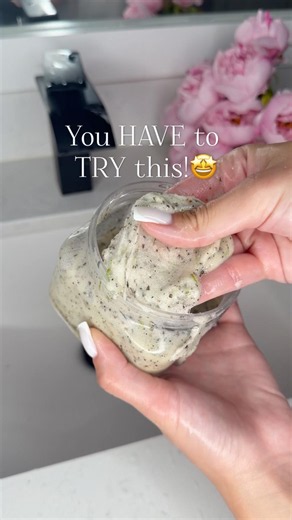 ✨ DIY Best Organic Body Scrub ✨#bodyscrub #beautyhack #diy #hack