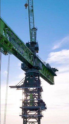 ZOOMLION Product - The world's largest tower crane, R20000-720