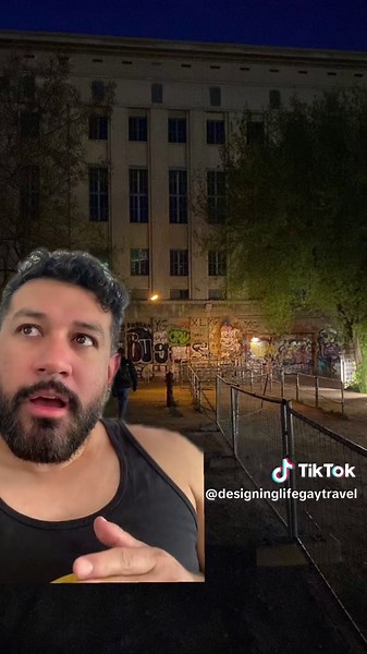 Best night to head to Laboratory in Berlin. #greenscreen #gaytraveler #fyp #bloggerlife #gayparties #travelguide #berlin #gayberlin #nightlife