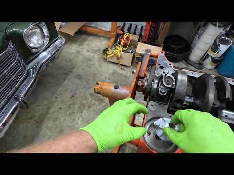 Small Block Chevy crankshaft installation