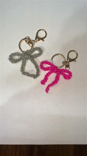 Random threads → THIS 😳 #art #shorts #transition #crochet #comment