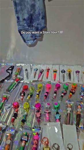 Do you want a store tour? ✨️🛍#southcarolina #smallbusiness #housetour #sabrinacarpenter #thriftstore