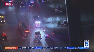 1 dead, 1 in critical condition after suspected wrong-way crash on Highway 405 in Carson