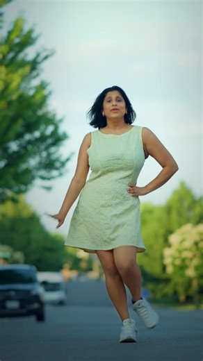 Sowmya John on Instagram: "Dancing to the ultimate throwback beat! ❤️💃🏻“Epdi Epdi Apdi Apdi” just hits differently when the vibe is right and the energy’s unstoppable. 😍😍 Recreating the magic with every step - let the rhythm take over! Get ready to vibe with our energetic dance reel on the evergreen Tamil hit “Epdi Epdi Apdi Apdi”! A nostalgic banger that still rules hearts, originally featuring Thalapathy Vijay and Nayanthara. Watch us bring this catchy tune to life with a lively choreograp