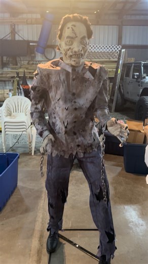 2.5K views · 62 reactions | Scary zombie #ghosts #zombies #Halloween #paranormalinvestigator #scaryvideos #spooky #spookyseason #Ohio #funnyreelsvideo | Ghost Sisters | Facebook