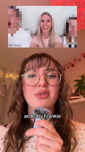 truecrimetoni on Instagram: "Im Fall der YouTuberin Ruby Franke sind vor Gericht neue Details bekannt geworden. Auslöser war 2023 die Flucht ihres 12-jährigen Sohnes, der verletzt und unterernährt Nachbarn um Hilfe bat. Auch eine jüngere Schwester wurde später in schlechtem Zustand gefunden. Das Gericht stellte fest, dass es sich um schwere und langfristige Kindesm*sshandlung handelte. Ruby Franke und ihre Mitangeklagte Jodi Hildebrandt bekannten sich schuldig. Beide erhielten Haftstrafen von je