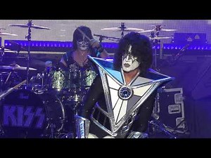 Kiss - Shock Me (Live)(Kiss Kruise VIII-2018 / Indoorshow One)