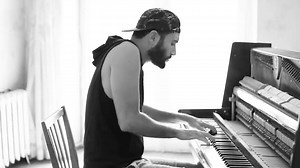 A taste of Elissa... Aa Bali Habibi // In this world where a little bit of love goes a long way... #LiveLoveLife www.instagram.com/araofficial | Ara